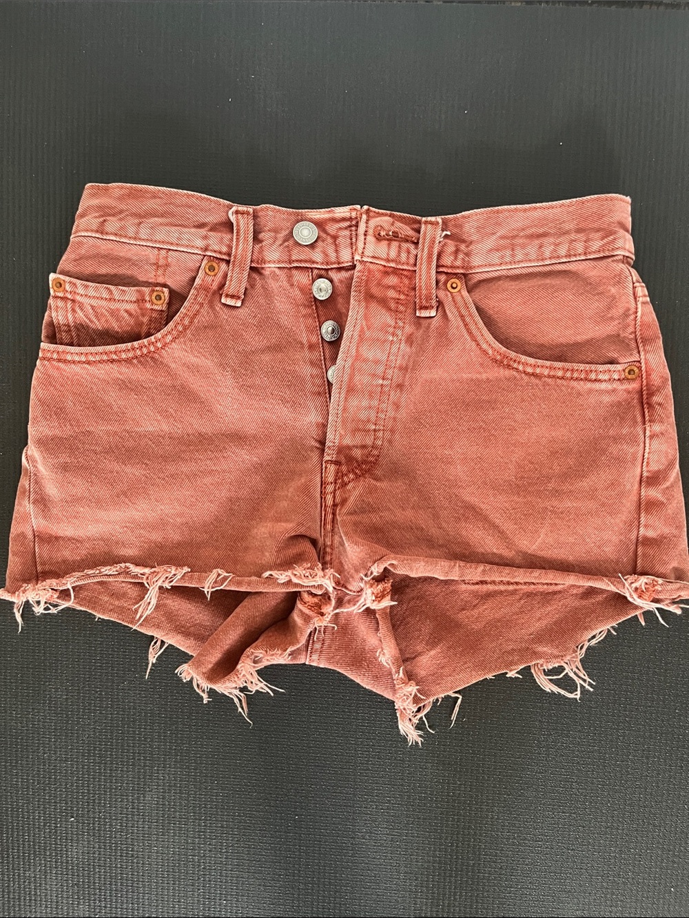 LEVI’s 501® ORIGINAL FIT HIGH RISE WOMEN'S SHORTS CORAL
